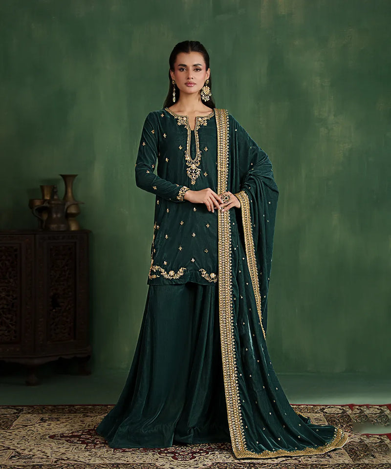 Eshaal - Velvet Shawl