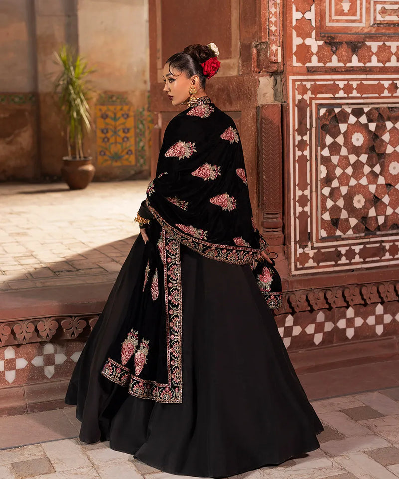 Kala Gulab Pishwas